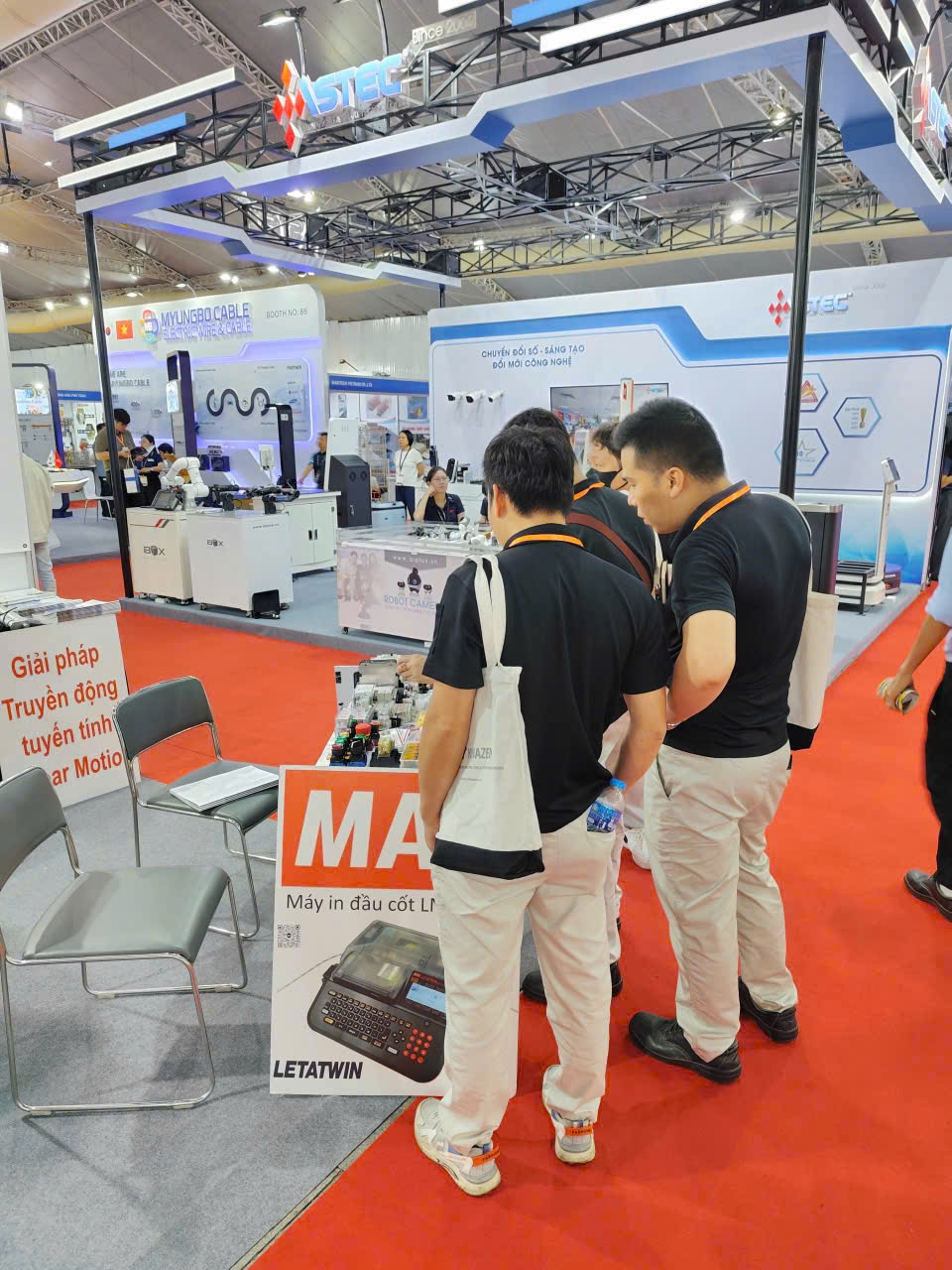 z7751837880082 f8e5fd07c731055a6cb6e6883b654f5d