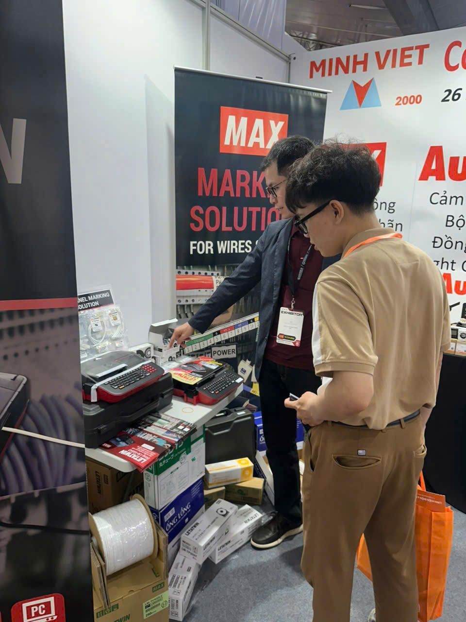 z7751837882372 25787bc3e849e4e8f1c020eab1b65f15