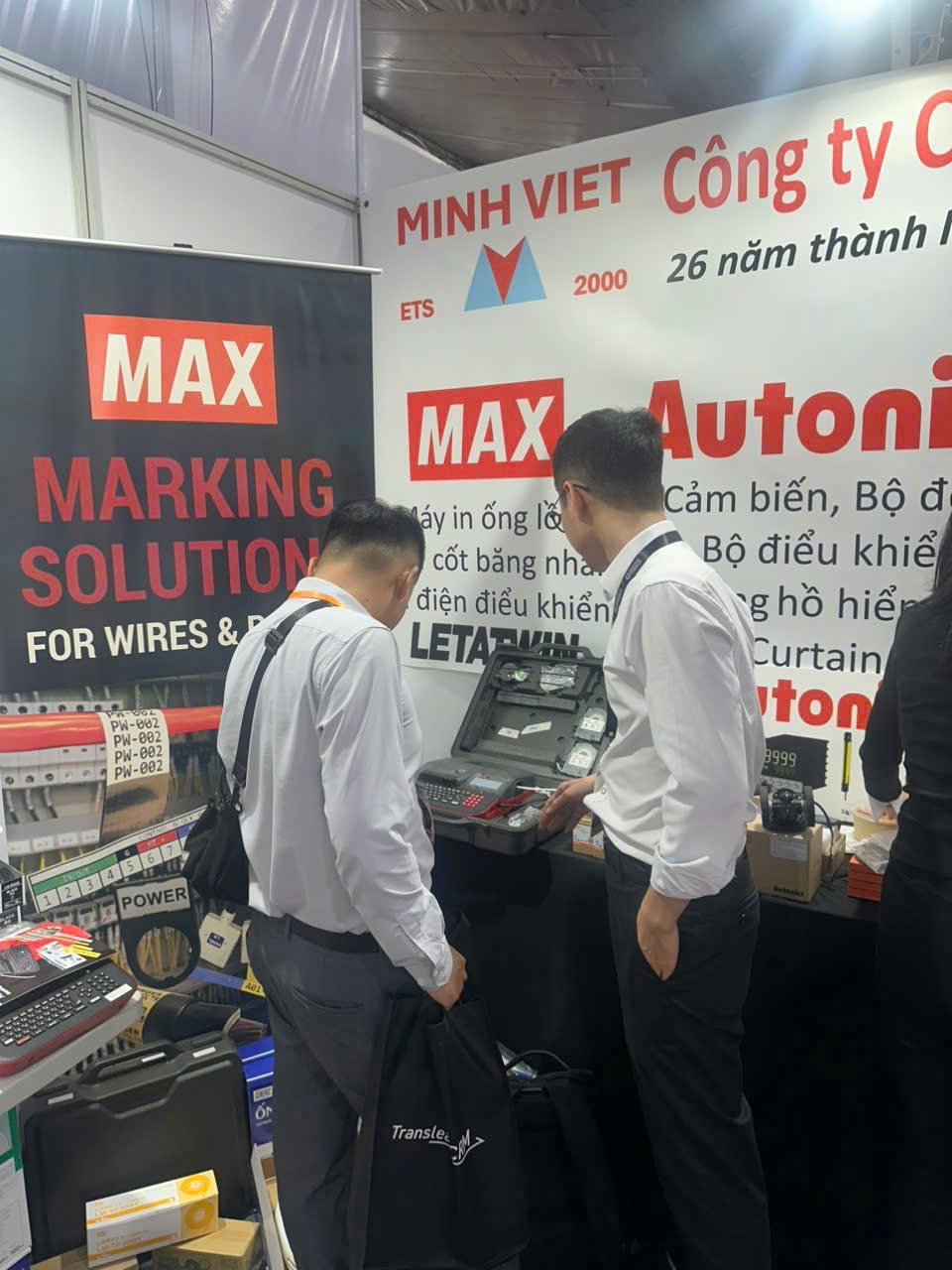 z7751837893371 b8cfa0a970b22bd447f346d21b446e47